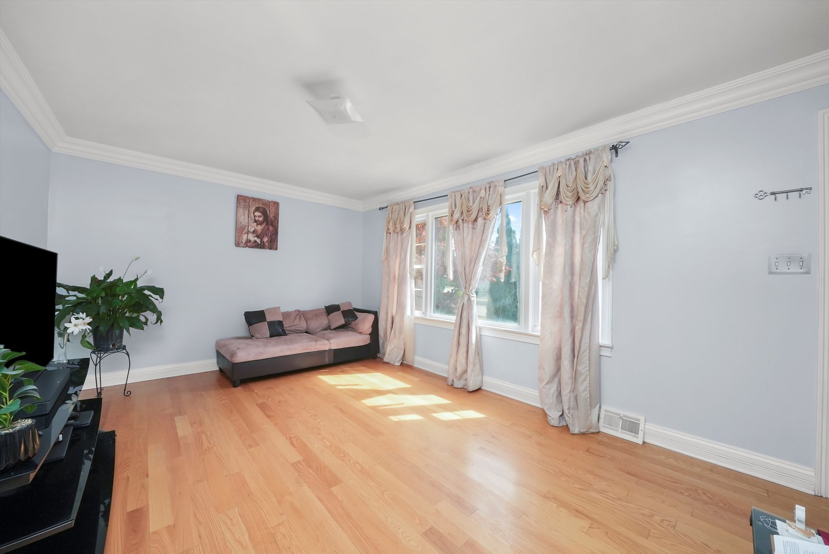 5610 W 85th Street