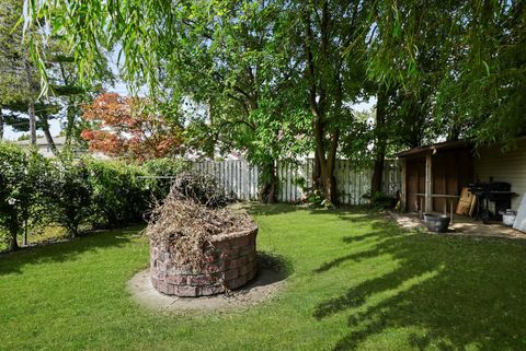 Tiny photo for 5610 W 85th Street, Burbank, IL 60459 (MLS # 12476004)