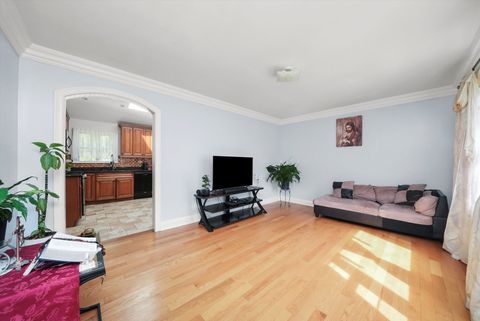 Tiny photo for 5610 W 85th Street, Burbank, IL 60459 (MLS # 12476004)