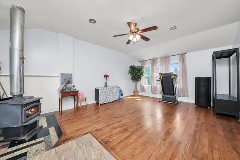 Tiny photo for 5610 W 85th Street, Burbank, IL 60459 (MLS # 12476004)