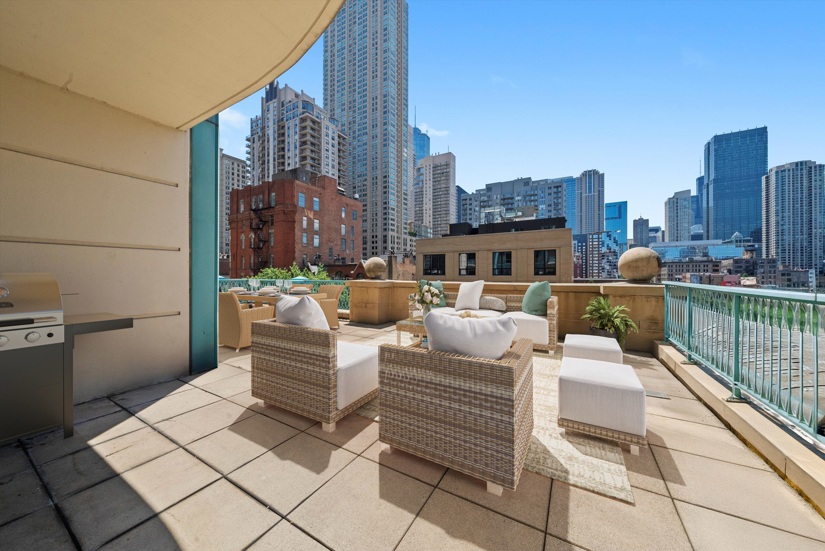 60 W Erie Street 502