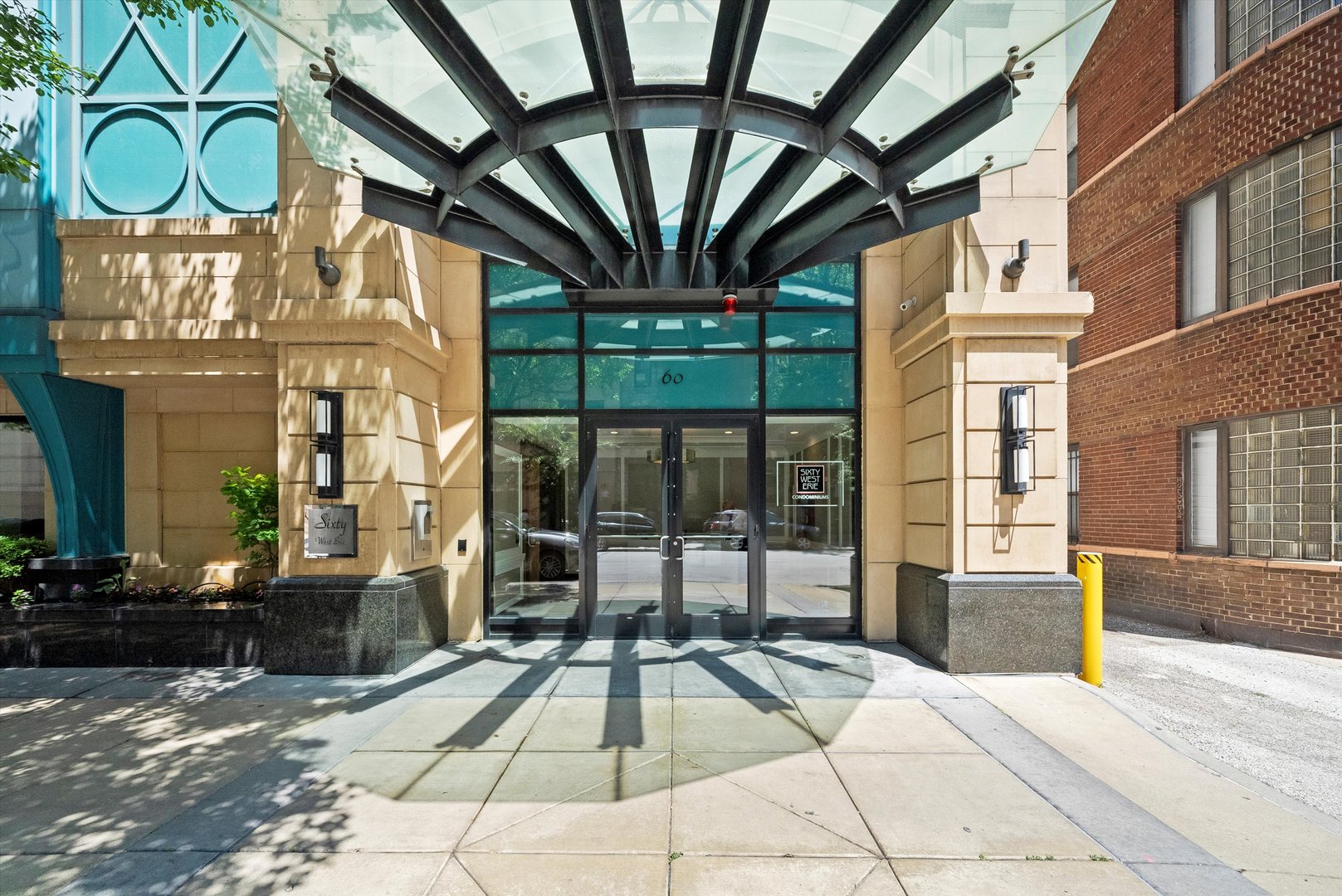 60 W Erie Street 502