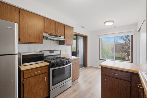 Tiny photo for 871 Cross Creek Court #C3, Roselle, IL 60172 (MLS # 12619768)