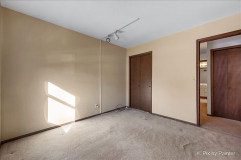 Tiny photo for 55 Duxbury Lane, Cary, IL 60013 (MLS # 12559401)