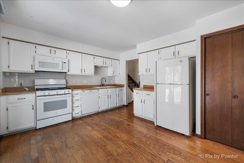 Tiny photo for 55 Duxbury Lane, Cary, IL 60013 (MLS # 12559401)