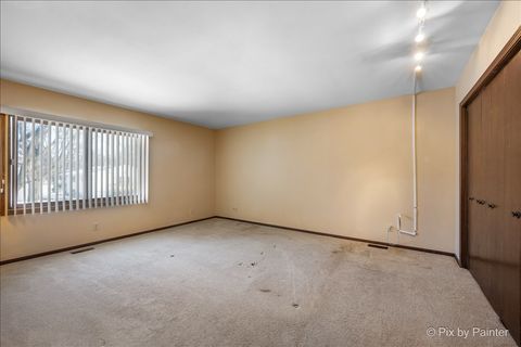 Tiny photo for 55 Duxbury Lane, Cary, IL 60013 (MLS # 12559401)