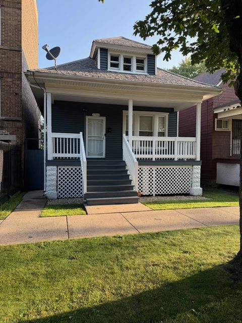 Photo of 2706 E 78th Street, Chicago, IL 60649 (MLS # 12446561)