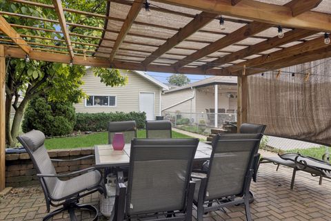 Tiny photo for 7211 W 58th Place, Summit, IL 60501 (MLS # 12500043)