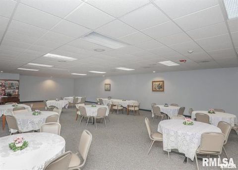 Tiny photo for 1104 Kimberly Road #1104, Bettendorf, IA 52722 (MLS # 12705980)