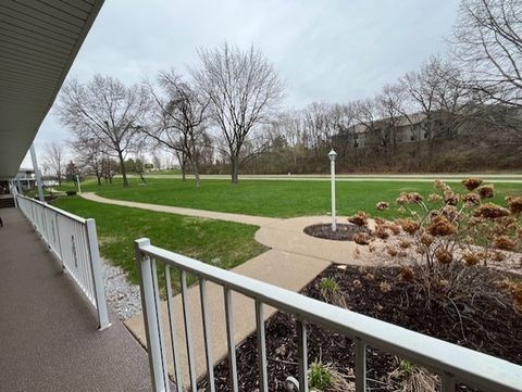 Tiny photo for 1104 Kimberly Road #1104, Bettendorf, IA 52722 (MLS # 12705980)