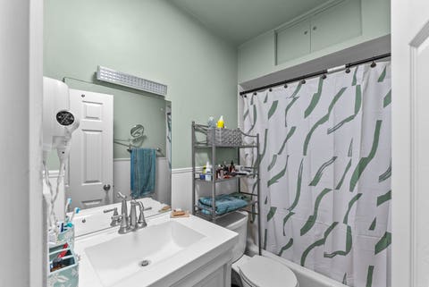 Tiny photo for 1104 Kimberly Road #1104, Bettendorf, IA 52722 (MLS # 12705980)