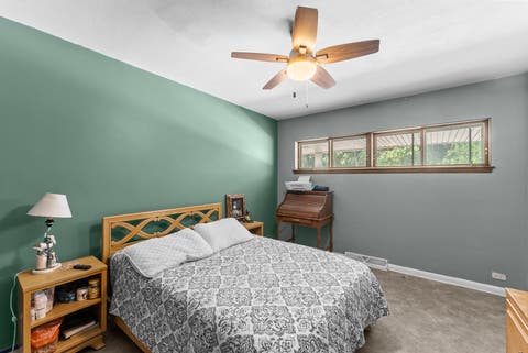Tiny photo for 1104 Kimberly Road #1104, Bettendorf, IA 52722 (MLS # 12705980)