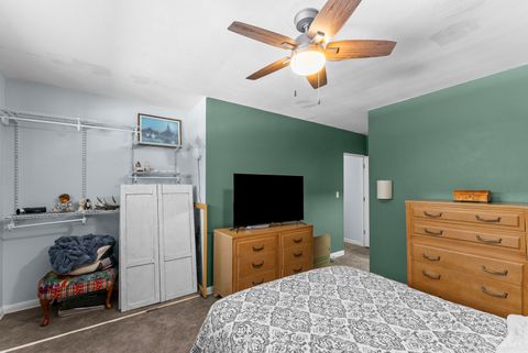 Tiny photo for 1104 Kimberly Road #1104, Bettendorf, IA 52722 (MLS # 12705980)