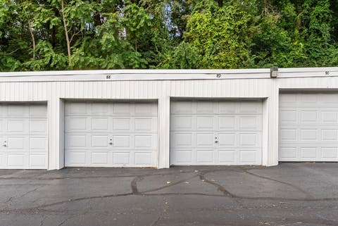 Tiny photo for 1104 Kimberly Road #1104, Bettendorf, IA 52722 (MLS # 12705980)