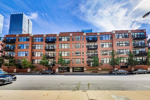 Photo of Chicago, IL 60654 (MLS # 12548451)