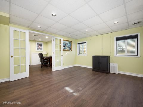 Tiny photo for Lake Bluff, IL 60044 (MLS # 12518129)