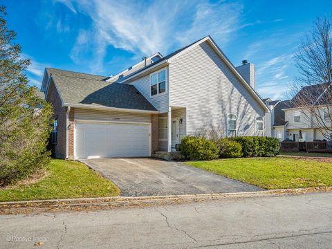 Photo of Lake Bluff, IL 60044 (MLS # 12518129)