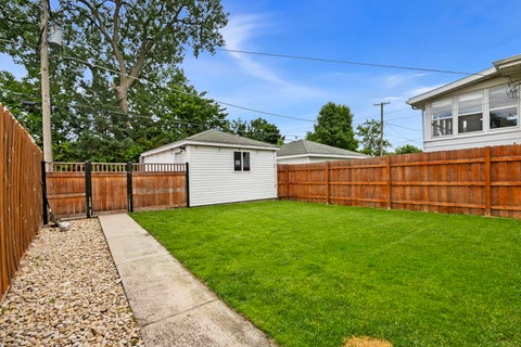 Tiny photo for 4237 Park Avenue, Brookfield, IL 60513 (MLS # 12658489)