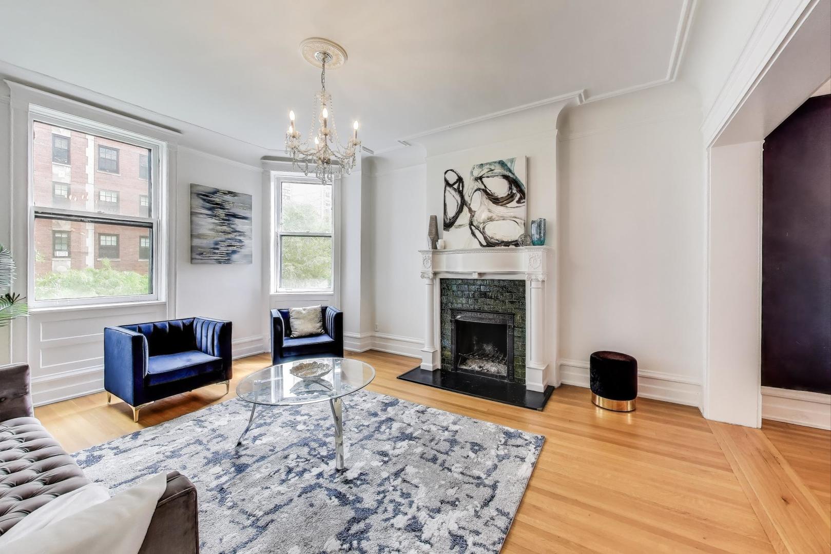 72 E Elm Street 5
