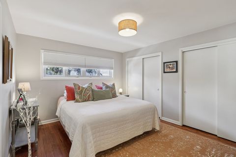 Tiny photo for 147 Chicago Avenue, Clarendon Hills, IL 60514 (MLS # 12506308)