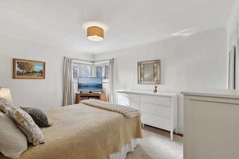 Tiny photo for 147 Chicago Avenue, Clarendon Hills, IL 60514 (MLS # 12506308)