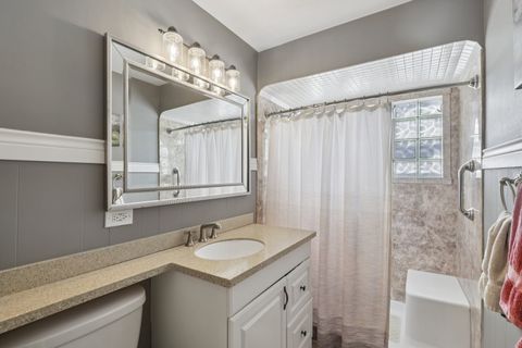 Tiny photo for 147 Chicago Avenue, Clarendon Hills, IL 60514 (MLS # 12506308)