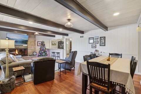 Tiny photo for 147 Chicago Avenue, Clarendon Hills, IL 60514 (MLS # 12506308)