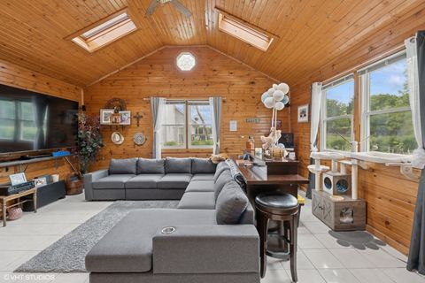 Tiny photo for 871 Hickman Lane, Woodstock, IL 60098 (MLS # 12356139)