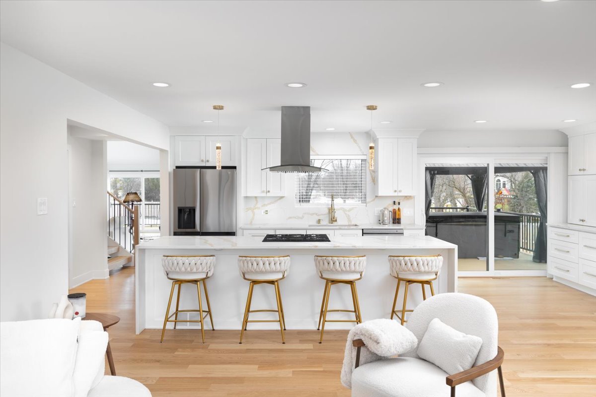 8122 Fairmount Avenue