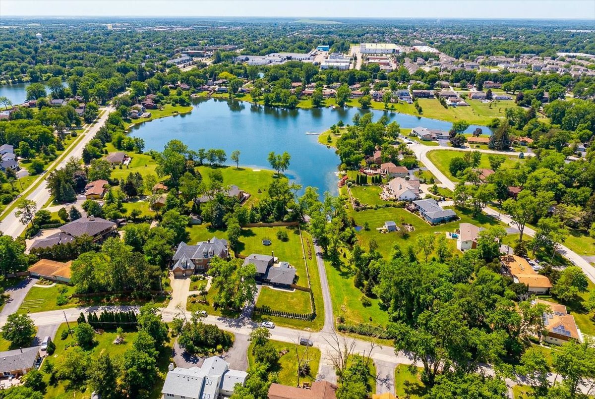 8122 Fairmount Avenue