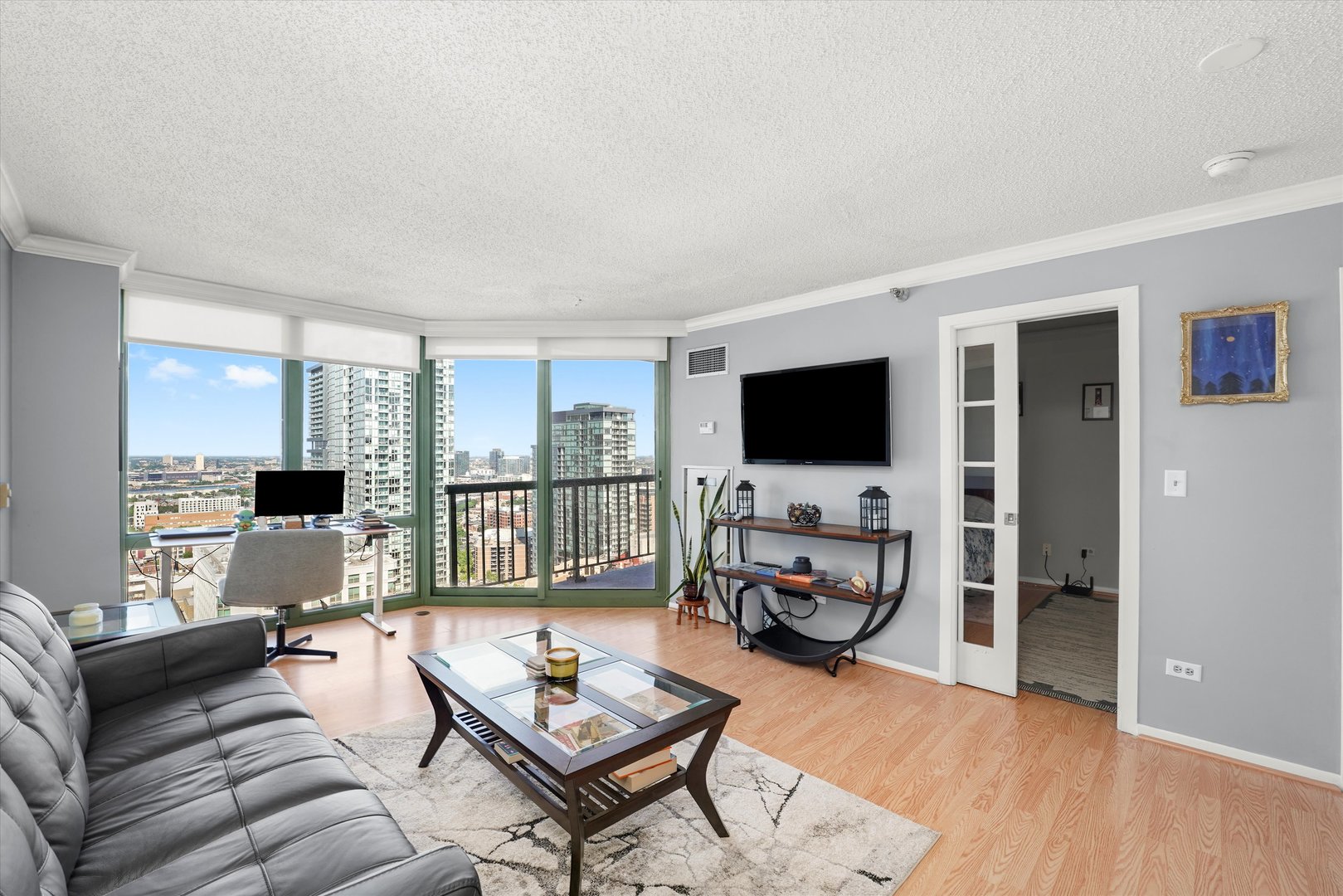 111 W Maple Street 2508