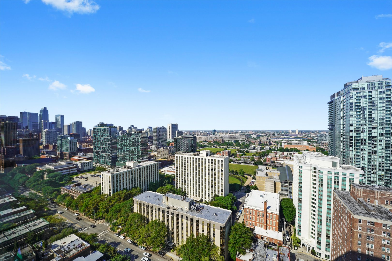 111 W Maple Street 2508