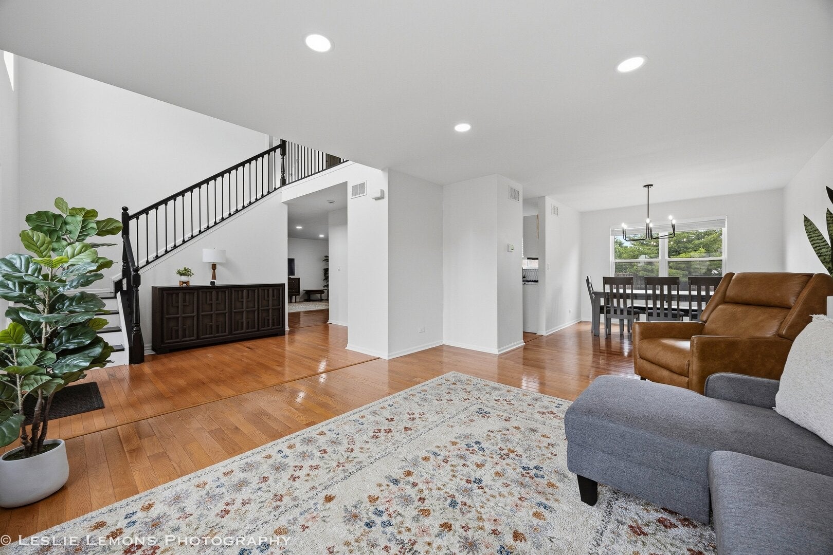 6816 Twin Falls Drive