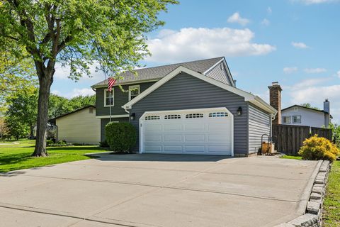 Tiny photo for 965 S Chippendale Drive, Bartlett, IL 60103 (MLS # 12642374)