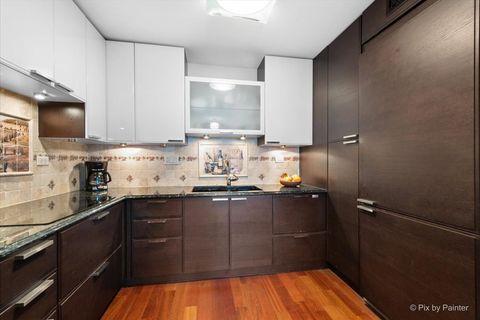 Tiny photo for 1560 N Sandburg Terrace #3206, Chicago, IL 60610 (MLS # 12592452)