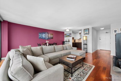 Tiny photo for 1560 N Sandburg Terrace #3206, Chicago, IL 60610 (MLS # 12592452)
