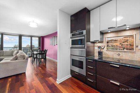 Tiny photo for 1560 N Sandburg Terrace #3206, Chicago, IL 60610 (MLS # 12592452)