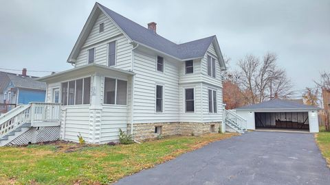 Photo of 310 Pine Street, Joliet, IL 60435 (MLS # 12517211)