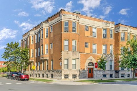 Tiny photo for 4856 S PRAIRIE Avenue #2, Chicago, IL 60615 (MLS # 12479456)