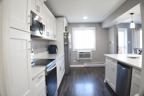 Tiny photo for 9072 Archer Avenue #E, Willow Springs, IL 60480 (MLS # 12482243)