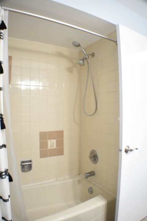 Tiny photo for 9072 Archer Avenue #E, Willow Springs, IL 60480 (MLS # 12482243)