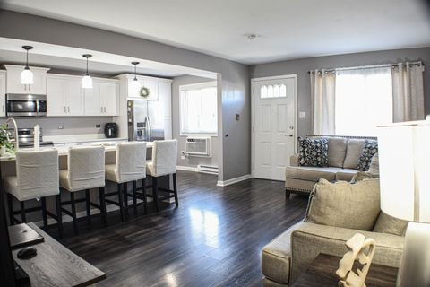 Tiny photo for 9072 Archer Avenue #E, Willow Springs, IL 60480 (MLS # 12482243)