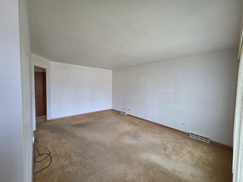 Tiny photo for 8423 N Shermer Road N, Niles, IL 60714 (MLS # 12600571)