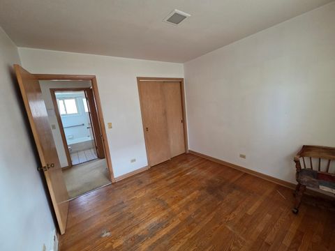 Tiny photo for 8423 N Shermer Road N, Niles, IL 60714 (MLS # 12600571)