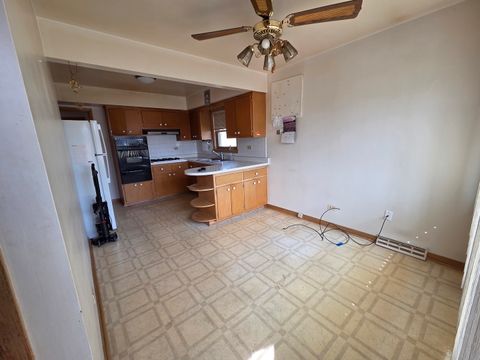 Tiny photo for 8423 N Shermer Road N, Niles, IL 60714 (MLS # 12600571)