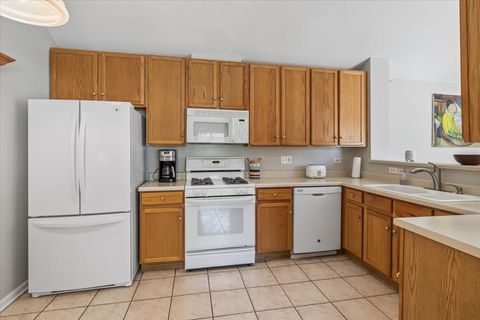 Tiny photo for 1720 Sienna Court, Wheeling, IL 60090 (MLS # 12688042)