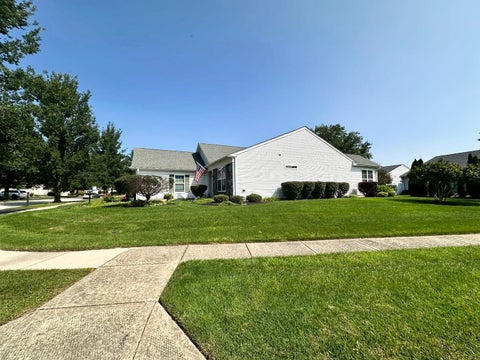Tiny photo for 11892 Ludbury Ridge, Huntley, IL 60142 (MLS # 12764172)