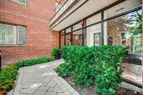 Tiny photo for 127 Acacia Circle #505, Indian Head Park, IL 60525 (MLS # 12459725)