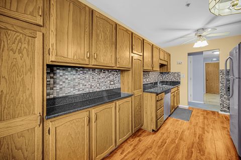 Tiny photo for 127 Acacia Circle #505, Indian Head Park, IL 60525 (MLS # 12459725)