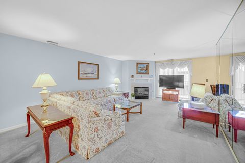 Tiny photo for 127 Acacia Circle #505, Indian Head Park, IL 60525 (MLS # 12459725)